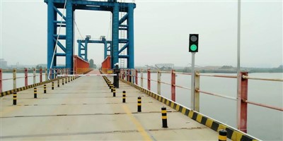 একক লেন নিয়ন্ত্রণের জন্য ট্রাফিক লাইট সিস্টেম